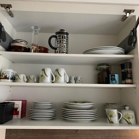 40 Qm Appartment Parkplatz, Balkon,Netflix, Prime Chemnitz Kültér fotó