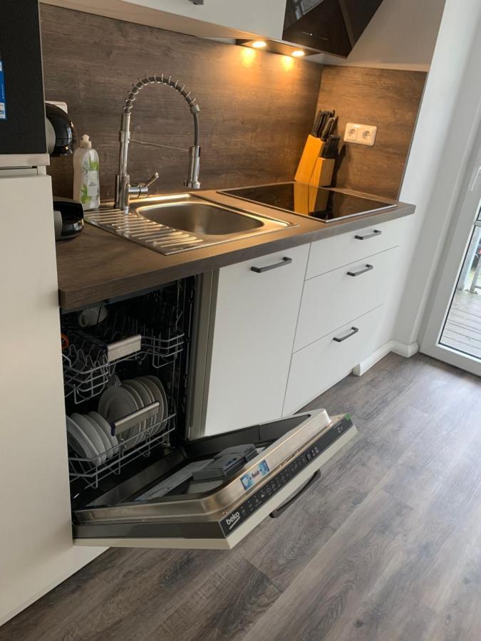 40 Qm Appartment Parkplatz, Balkon,Netflix, Prime Chemnitz Kültér fotó