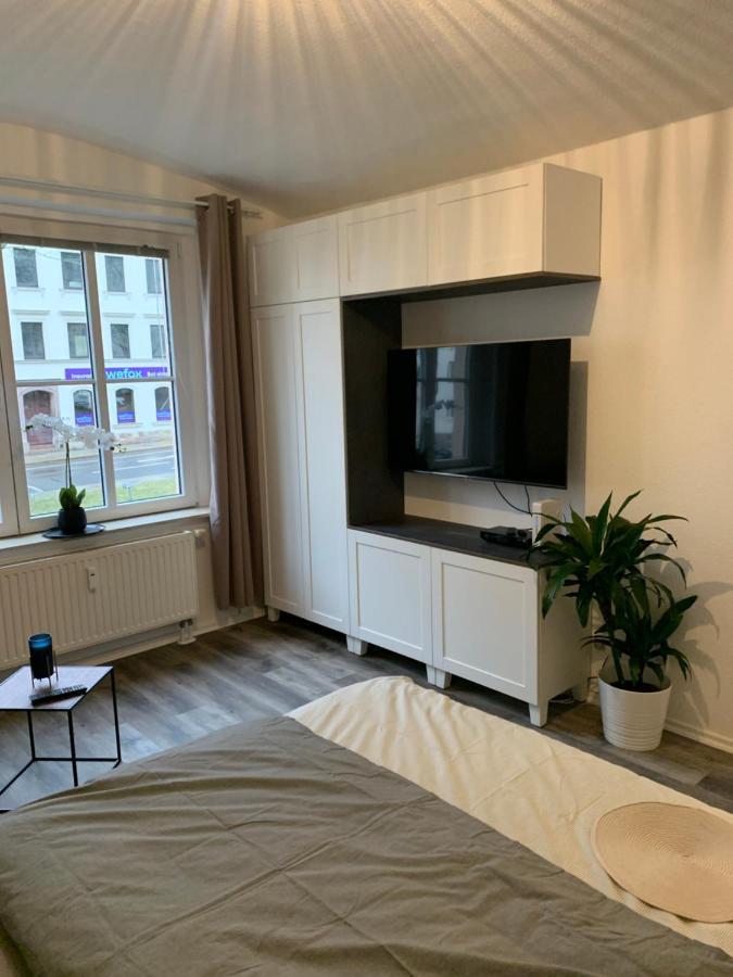 40 Qm Appartment Parkplatz, Balkon,Netflix, Prime Chemnitz Kültér fotó