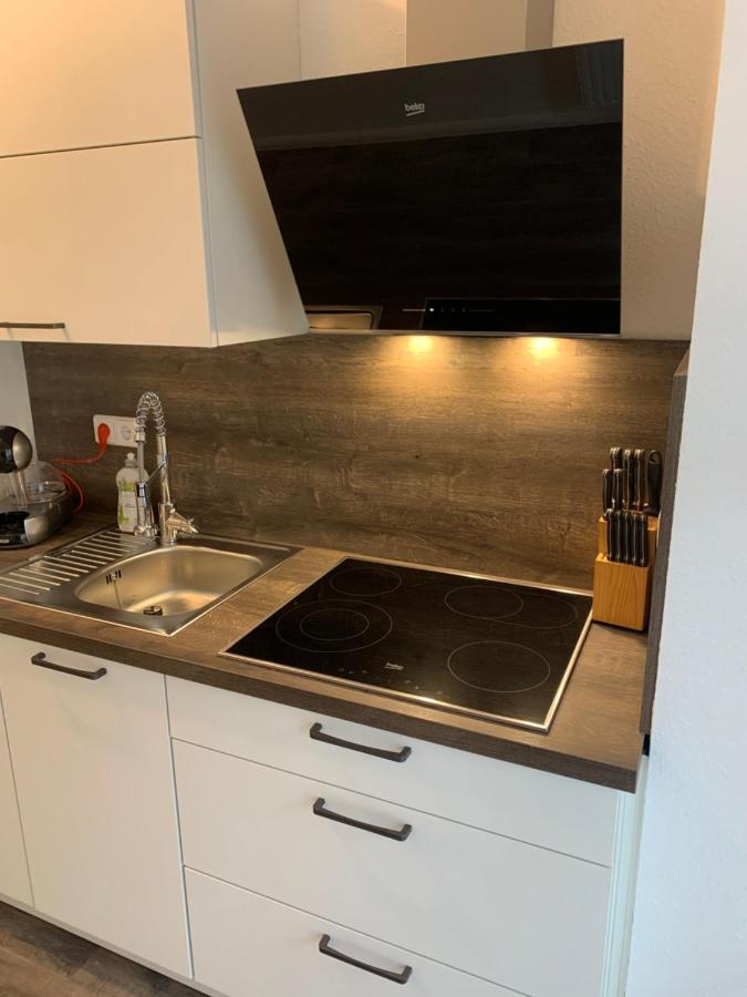 40 Qm Appartment Parkplatz, Balkon,Netflix, Prime Chemnitz Kültér fotó