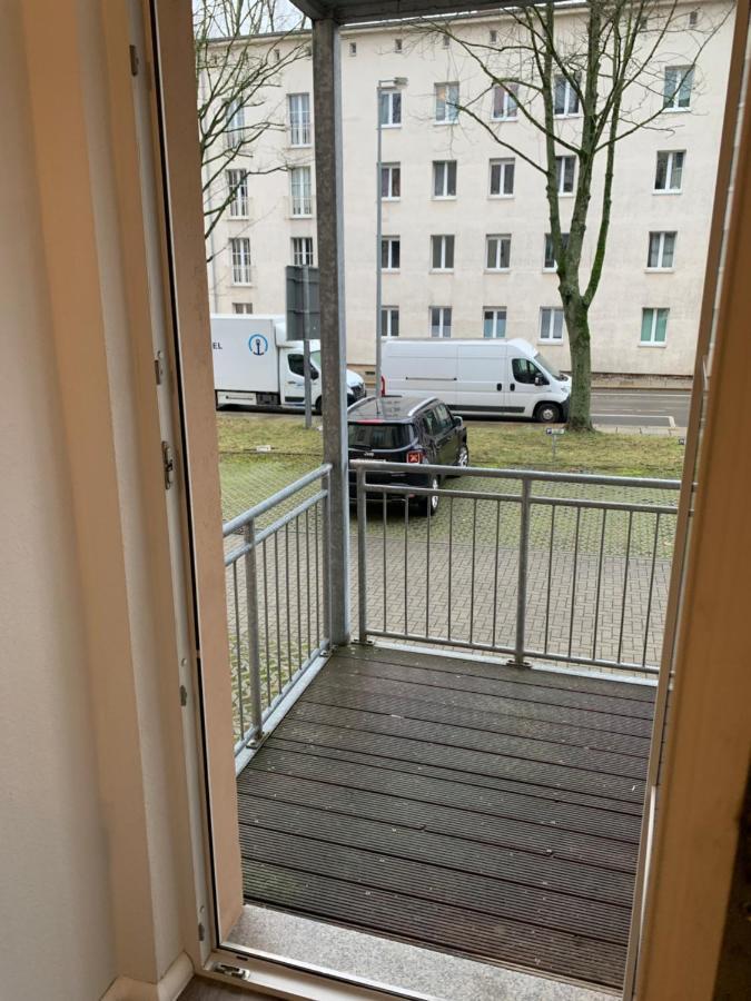 40 Qm Appartment Parkplatz, Balkon,Netflix, Prime Chemnitz Kültér fotó